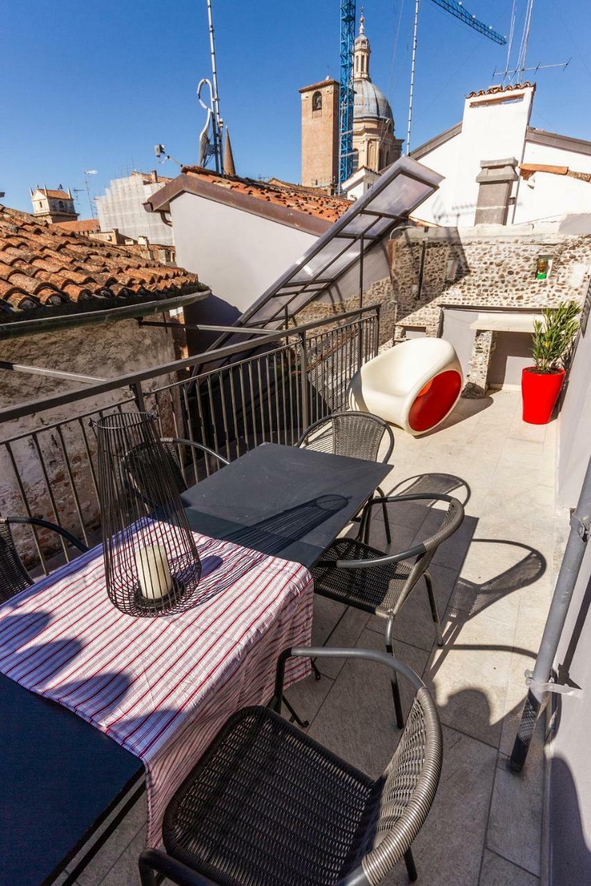 Suite Accademia - Smart Holiday Mantova Bagian luar foto